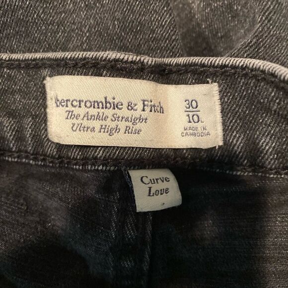 #154 ABERCROMBIE Ankle Straight Jeans - Picture 7 of 8